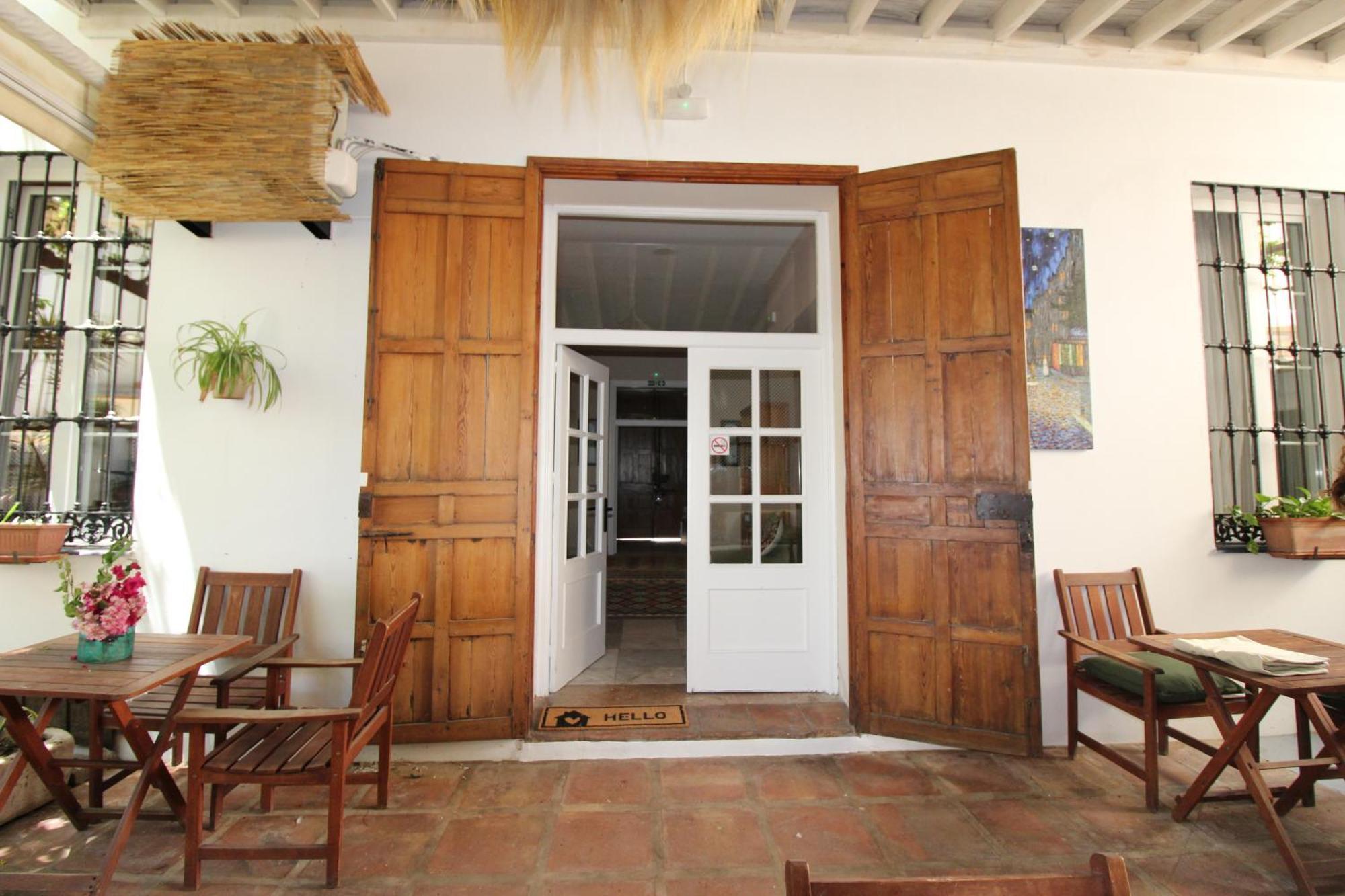 Hostal Las Acacias مالقة المظهر الخارجي الصورة