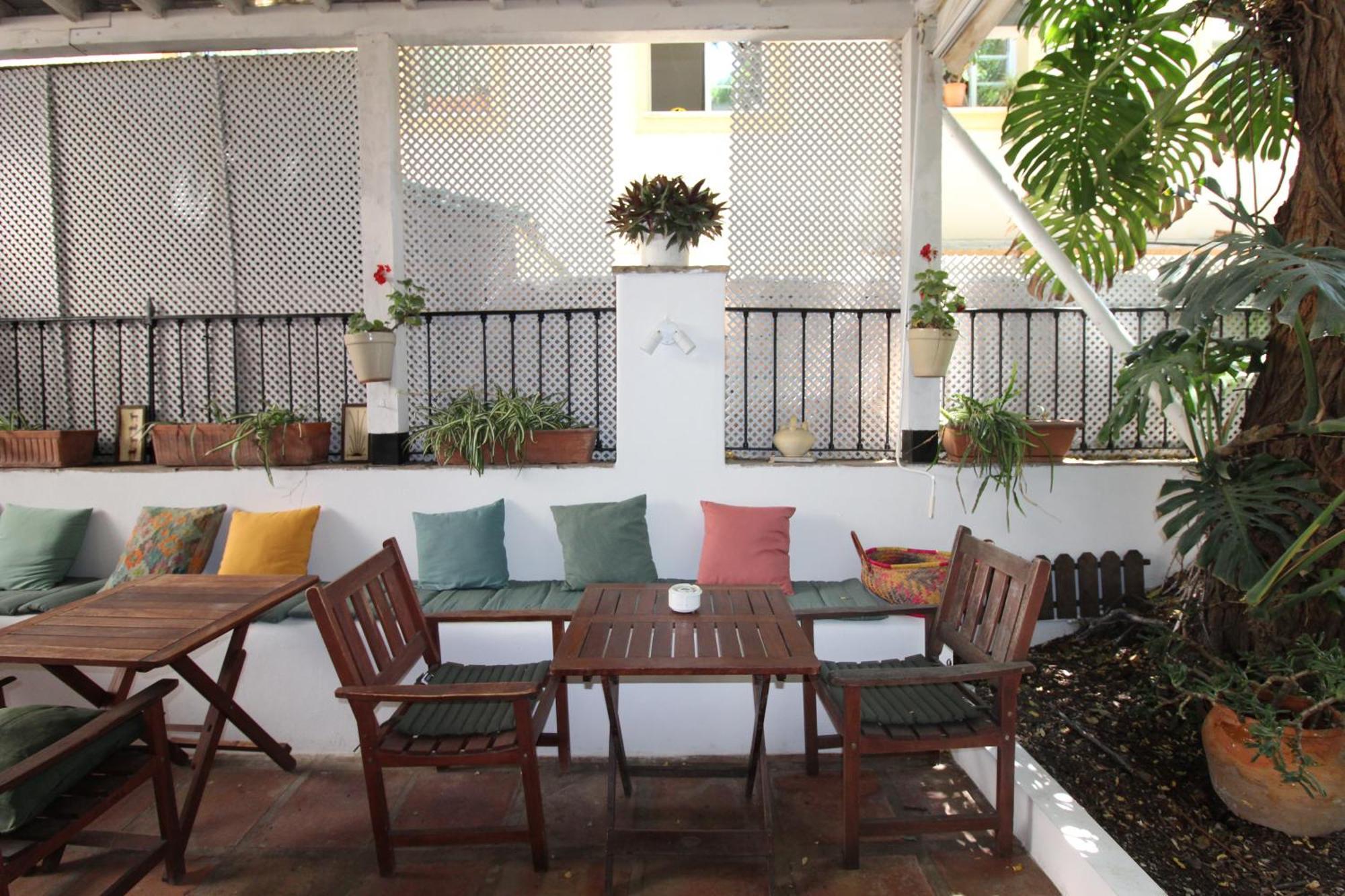 Hostal Las Acacias مالقة المظهر الخارجي الصورة