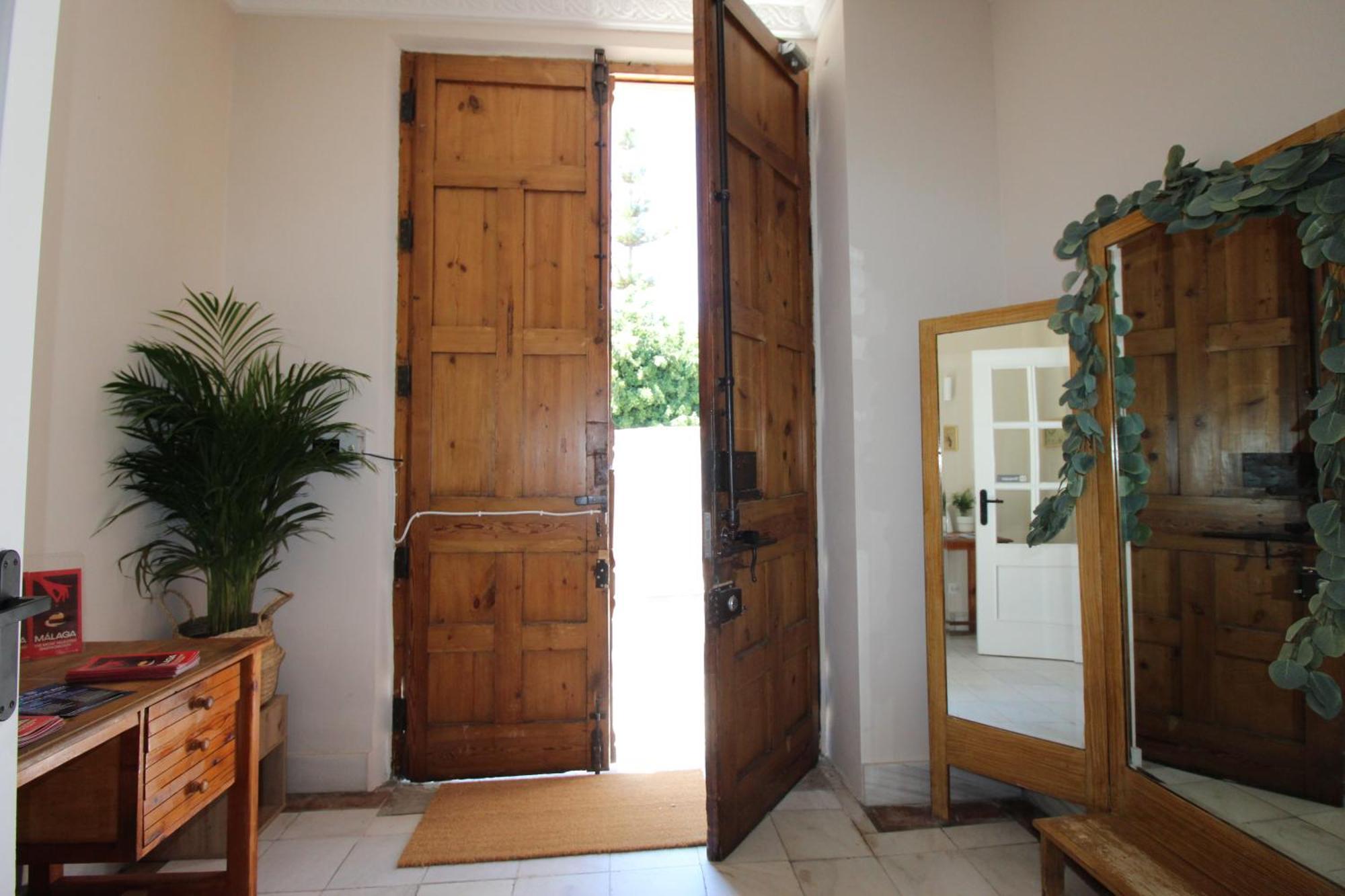 Hostal Las Acacias مالقة المظهر الخارجي الصورة
