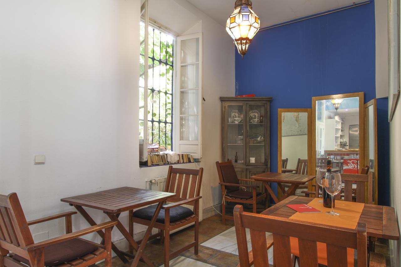 Hostal Las Acacias مالقة المظهر الخارجي الصورة