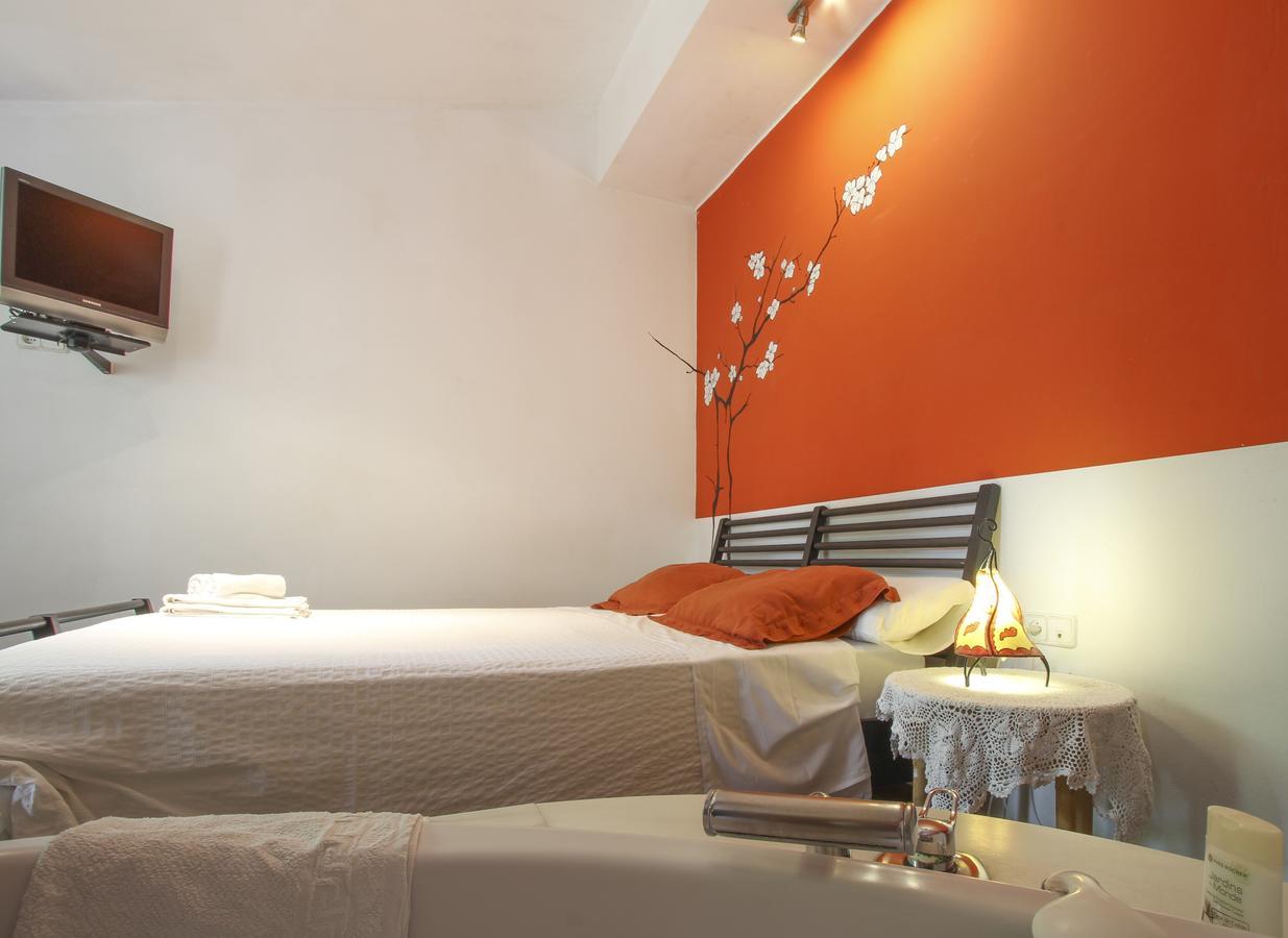 Hostal Las Acacias مالقة المظهر الخارجي الصورة