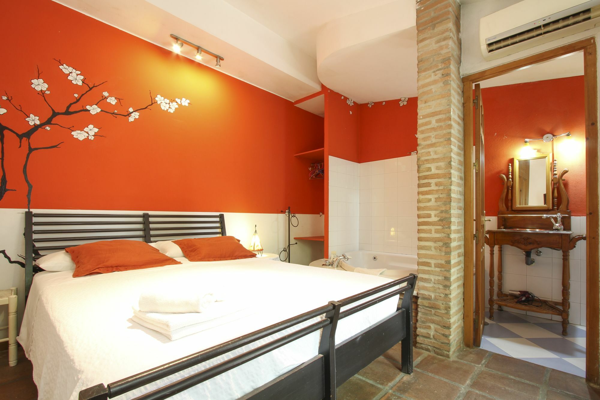 Hostal Las Acacias مالقة المظهر الخارجي الصورة
